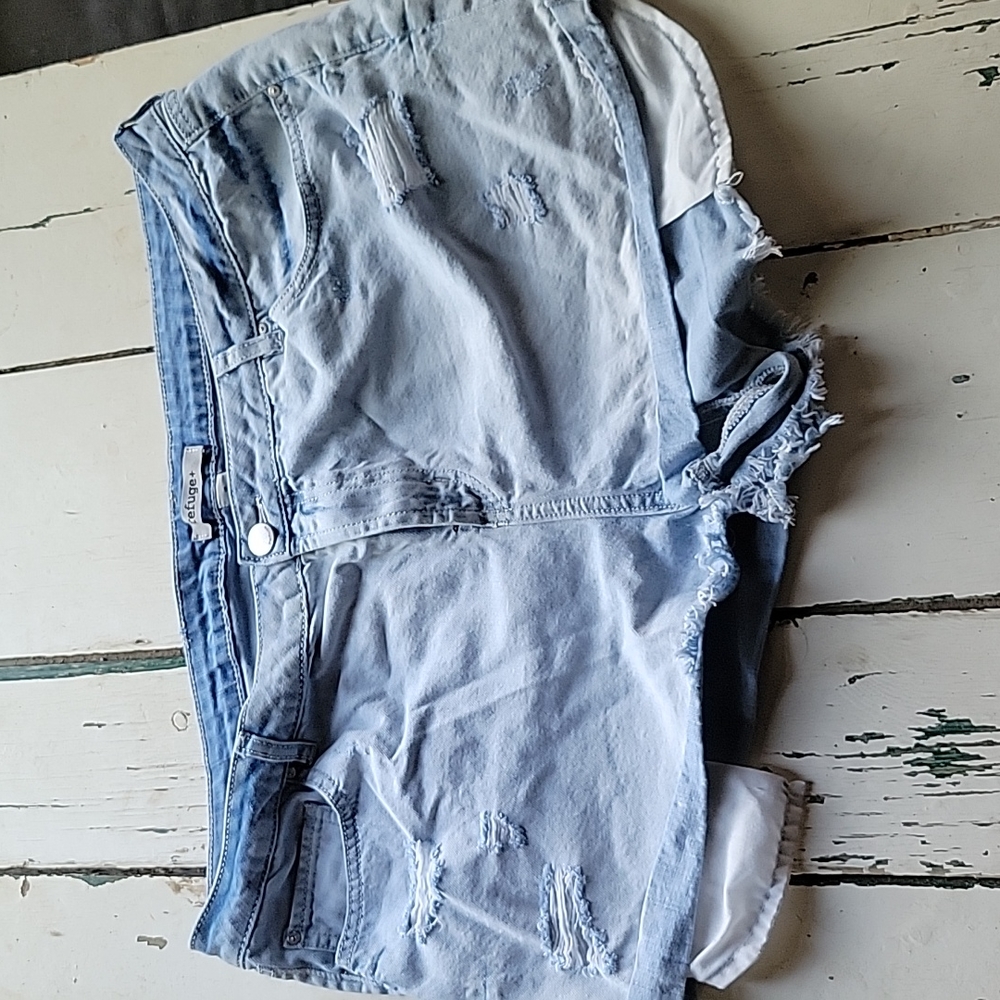 Refuge size 18 denim shorts